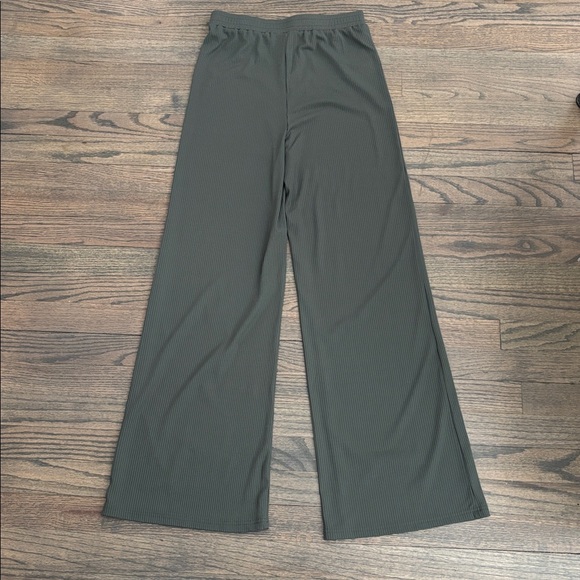 SHEIN Pants - SHEIN Olive Wide Leg Pants